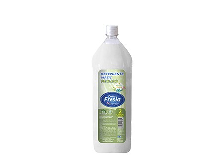  DETERGENTE LIQ. 2 LT D.FRESIA PERLADO MATIC BLANCO 